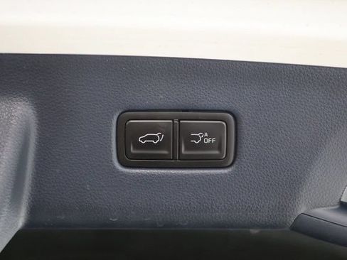 Used 2025 Kia Carnival SX Prestige FWD image 39