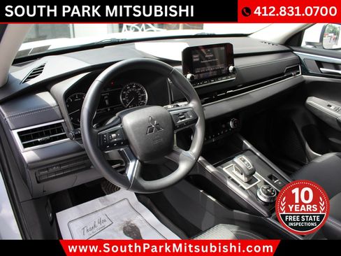 Used 2022 Mitsubishi Outlander ES AWD/4WD image 11