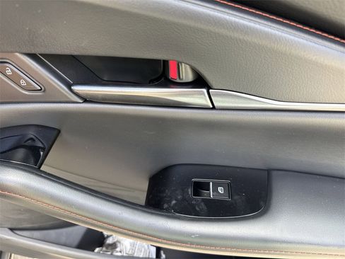 New 2024 MAZDA CX-30 Carbon image 46