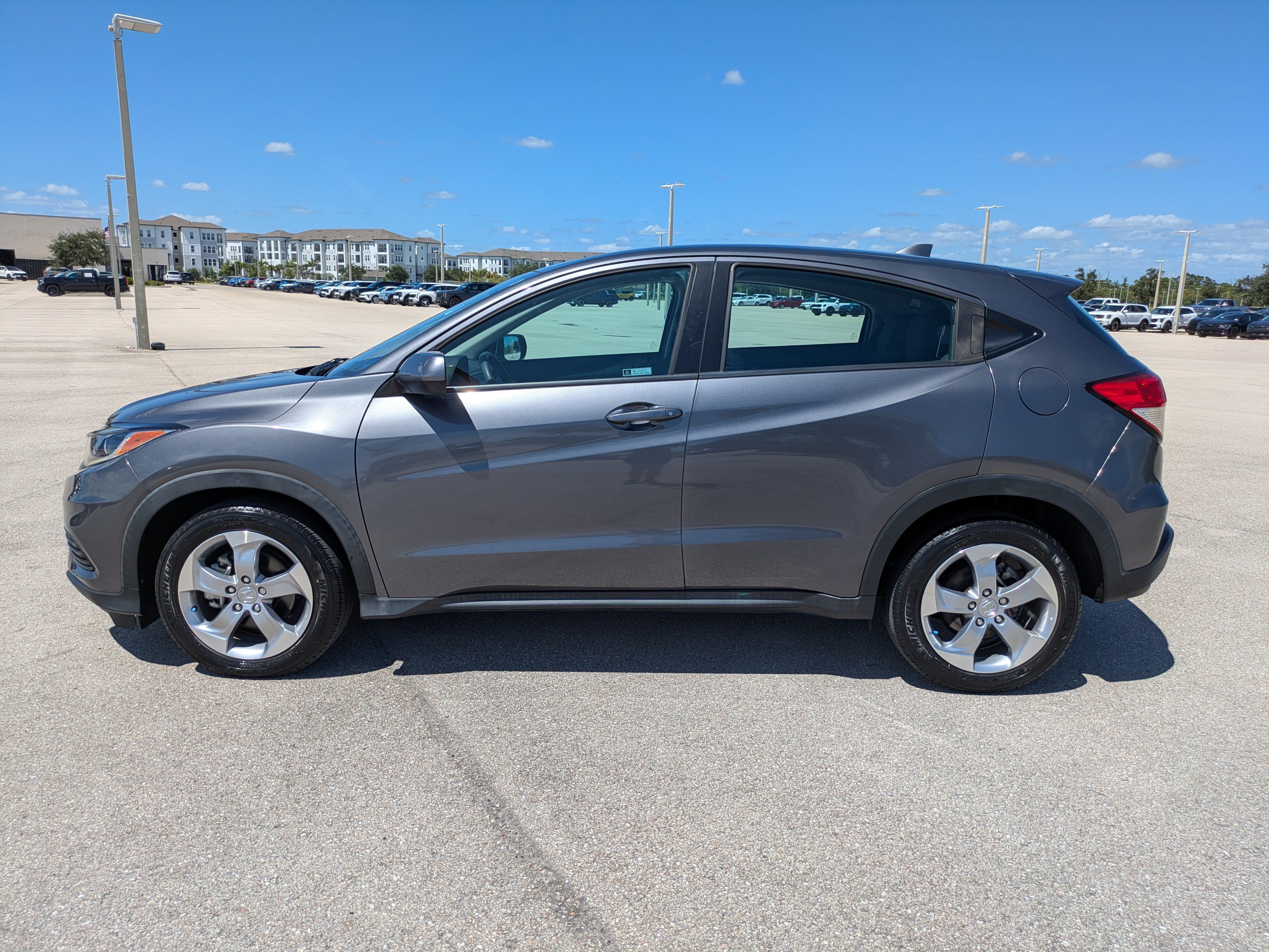 Used 2022 Honda HR-V LX image 7