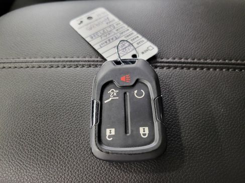 Used 2024 GMC Terrain SLT image 26