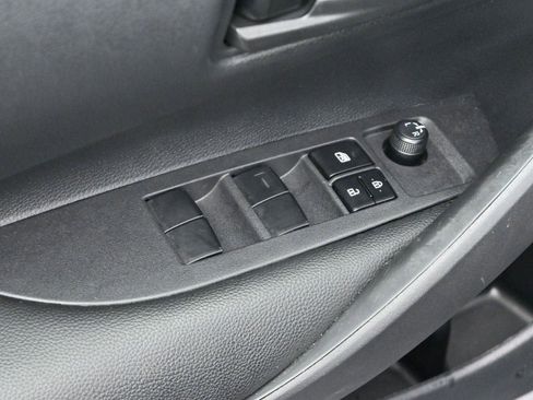 Used 2024 Toyota Corolla LE w/ LE Convenience Package image 11