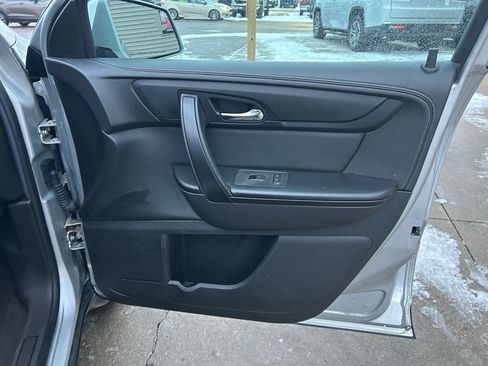 Used 2014 Chevrolet Traverse LT w/ All-Star Edition image 15