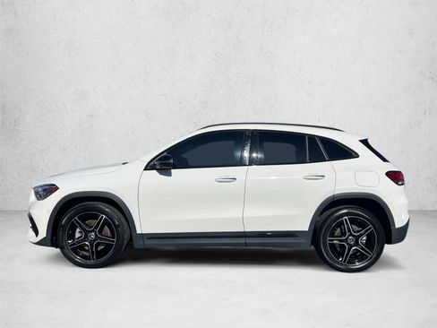 Used 2023 Mercedes-Benz GLA 250 4MATIC image 8