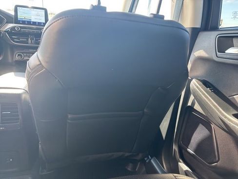 Used 2022 Ford Escape Titanium w/ Class II Trailer Tow Package image 38