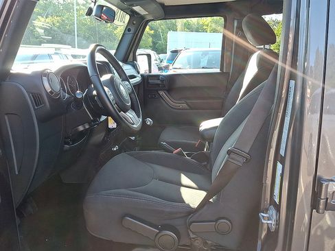 Certified 2018 Jeep Wrangler Unlimited Sport AWD/4WD image 3