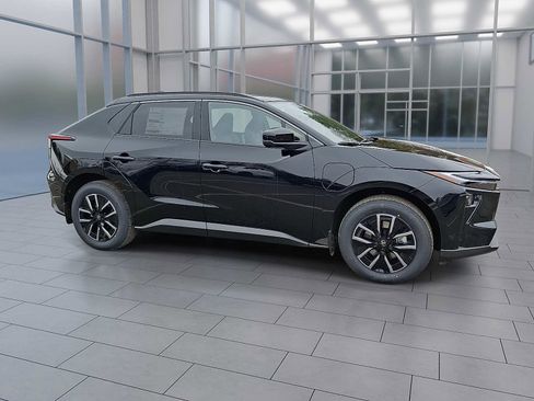 New 2026 Toyota bZ XLE image 6