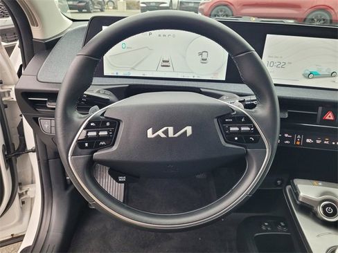 Used 2024 Kia EV6 Light image 19