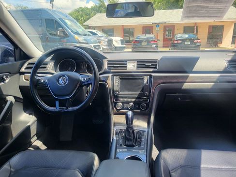 Used 2016 Volkswagen Passat 1.8T SE FWD image 20