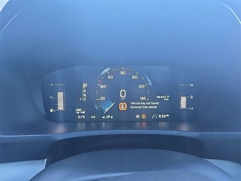 Used 2018 Volvo XC90 T5 Momentum image 17