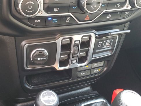 Certified 2023 Jeep Wrangler Unlimited image 22