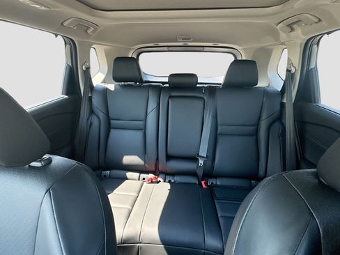 Used 2024 Nissan Rogue SV w/ SV Premium Package image 23