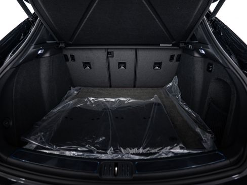 New 2026 Porsche Macan GTS image 27