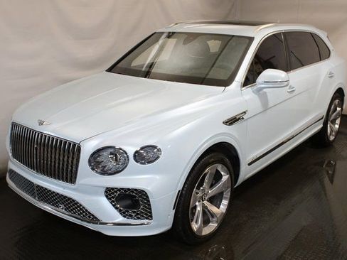 Used 2023 Bentley Bentayga Extended Wheelbase image 1
