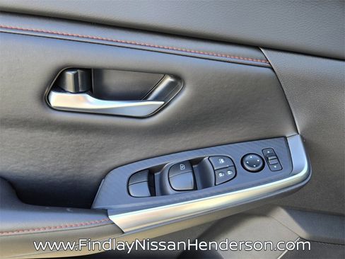 Used 2025 Nissan Sentra SR image 20
