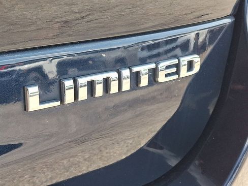 Certified 2023 Jeep Grand Cherokee L Limited AWD/4WD image 30