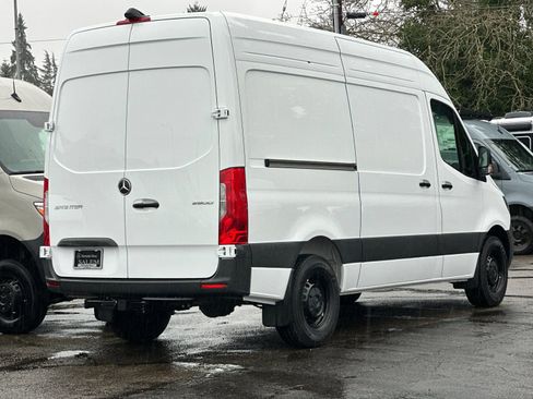 New 2025 Mercedes-Benz Sprinter 2500 image 4