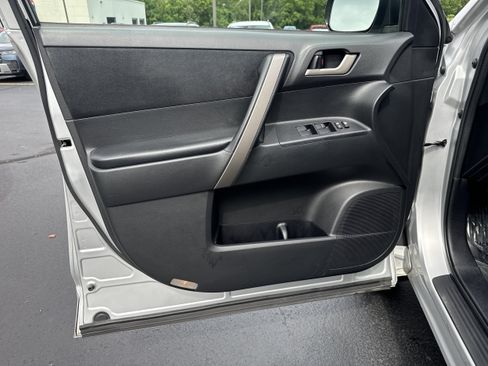 Used 2008 Toyota Highlander Sport FWD image 5