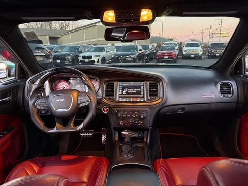 Used 2020 Dodge Charger SRT Hellcat w/ Carbon/Suede Interior Package image 14