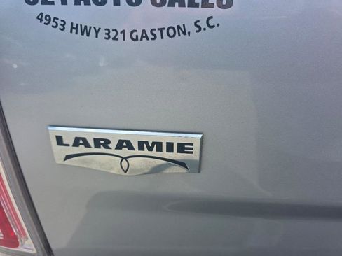 Used 2017 RAM 1500 Laramie RWD image 6