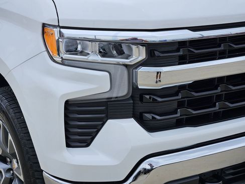 New 2026 Chevrolet Silverado 1500 LT w/ Texas Edition Plus AWD/4WD image 9