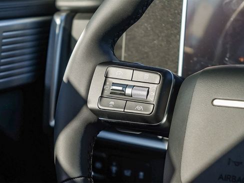 New 2026 Hyundai Santa Fe SE image 18