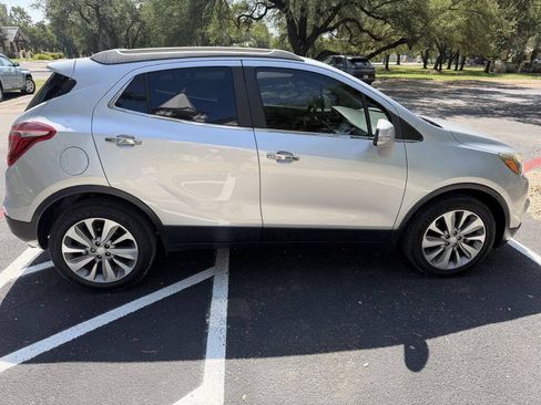 Used 2018 Buick Encore Preferred FWD image 5