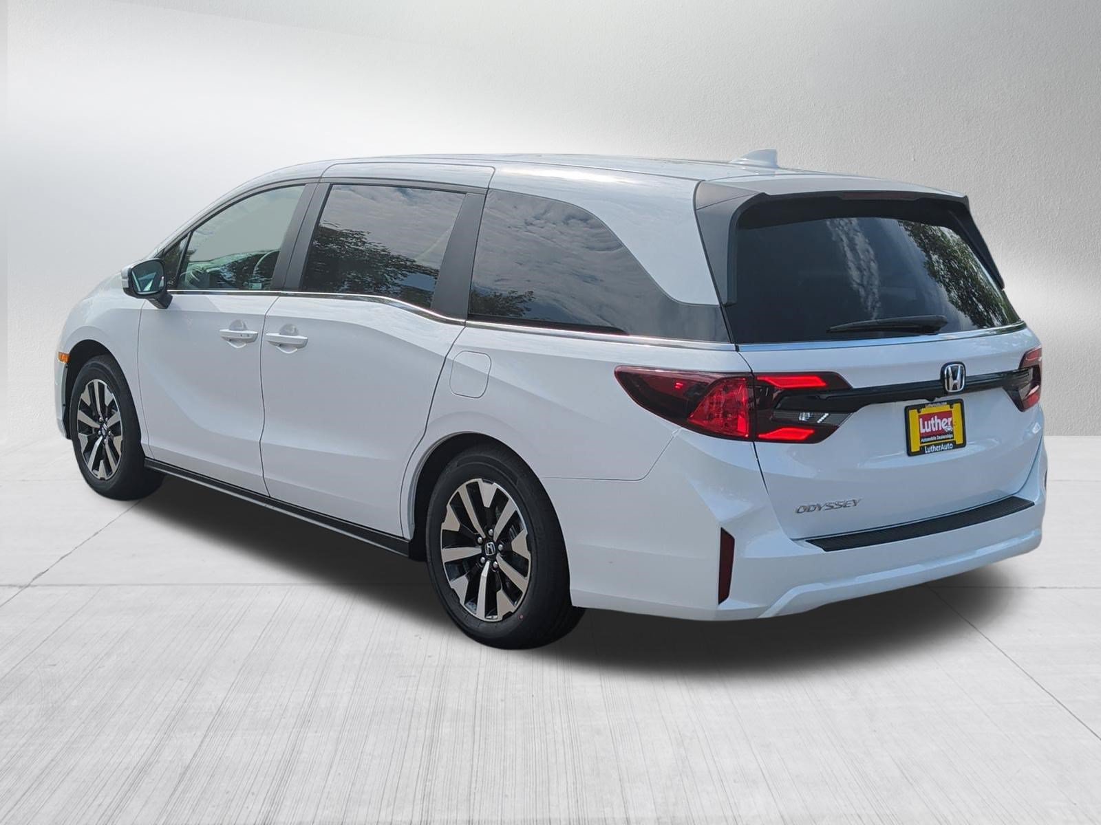 New 2026 Honda Odyssey EX-L image 5