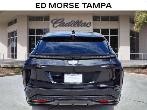 New 2026 Cadillac Lyriq V image 4