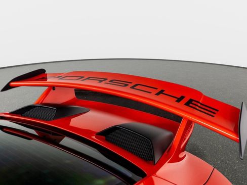 Used 2018 Porsche 911 GT3 RWD image 28