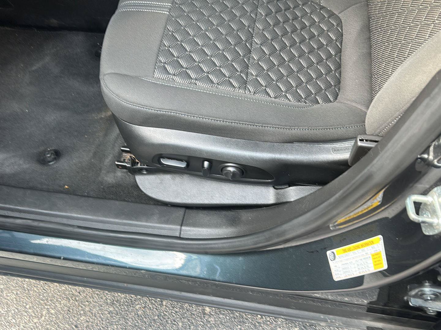 Used 2019 Chevrolet Blazer LT w/ LPO, Cargo Package FWD image 24
