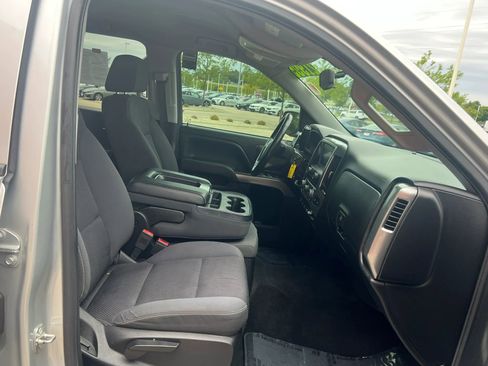 Used 2018 Chevrolet Silverado 1500 LT w/ All Star Edition AWD/4WD image 8