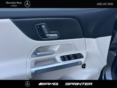 New 2026 Mercedes-Benz GLB 250 image 13