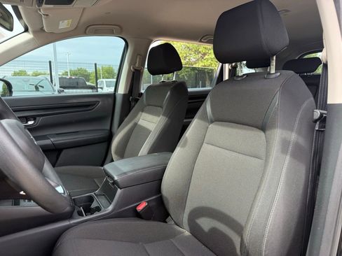 Used 2023 Honda CR-V LX image 11