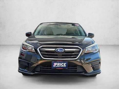 Used 2018 Subaru Legacy 2.5i Premium w/ Moonroof Package AWD/4WD image 3