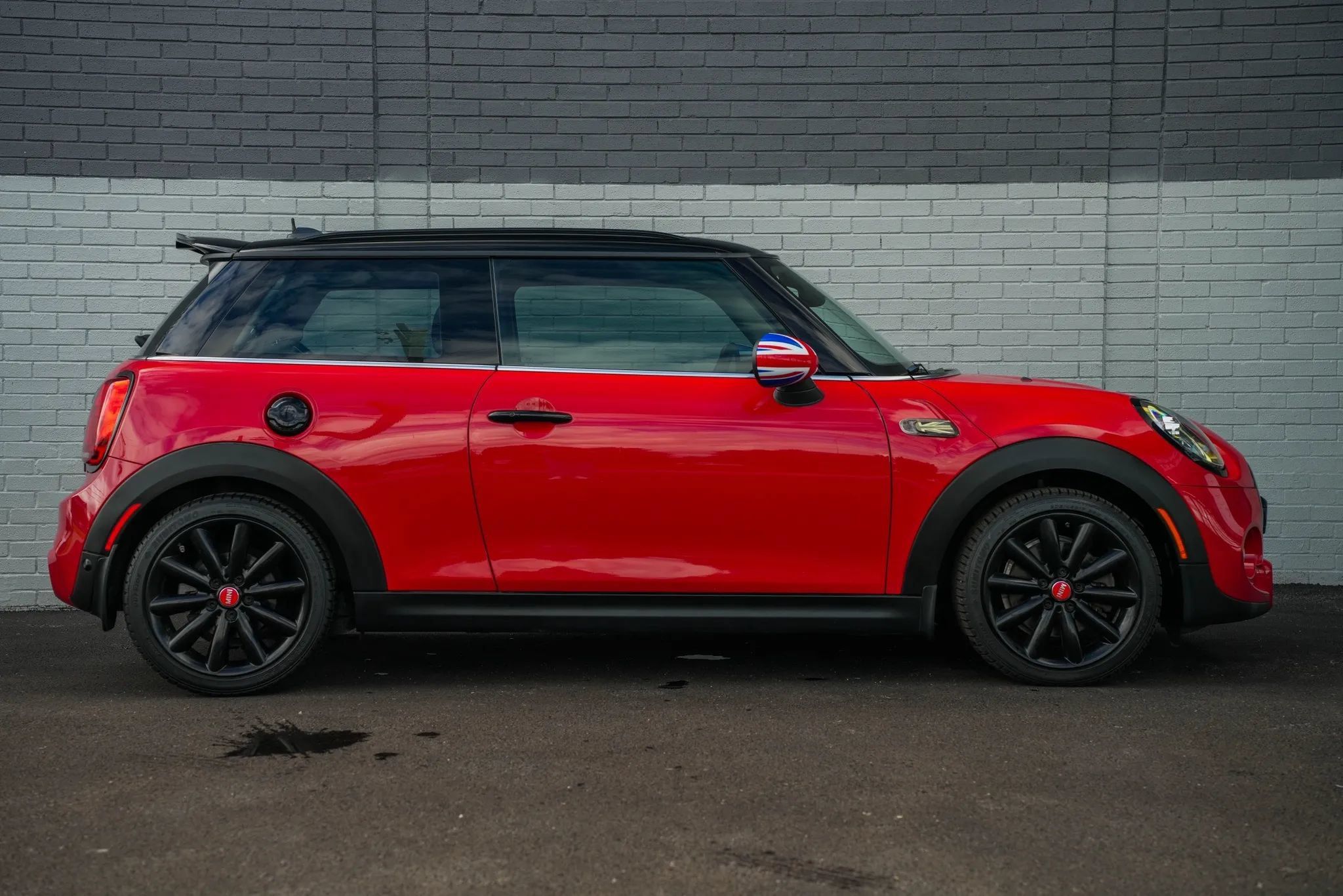 Used 2019 MINI Cooper S FWD image 4