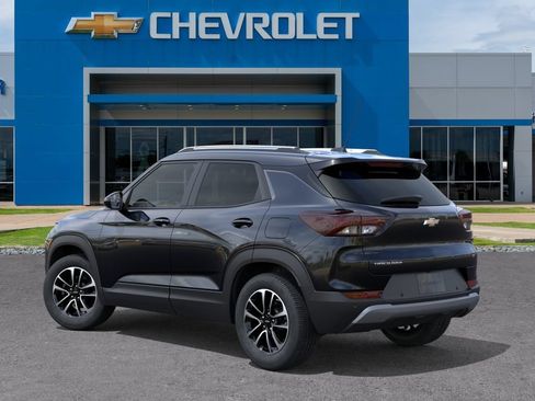 New 2026 Chevrolet TrailBlazer LT w/ Convenience Package FWD image 3