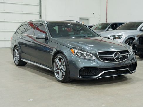 Used 2014 Mercedes-Benz E 63 AMG S-Model w/ Driver Assistance Package image 13