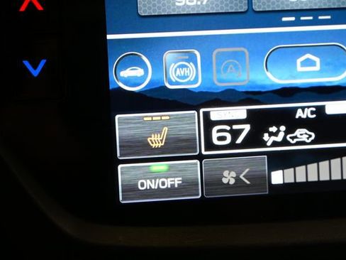 Used 2025 Subaru Forester Premium AWD/4WD image 35
