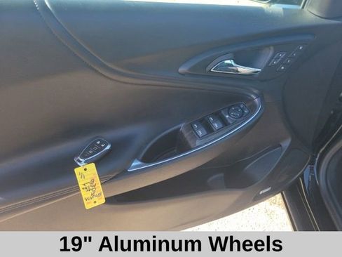 Used 2024 Chevrolet Malibu LT FWD image 15