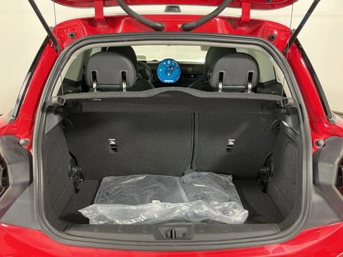 Certified 2025 MINI Cooper 2-Door Hardtop image 24