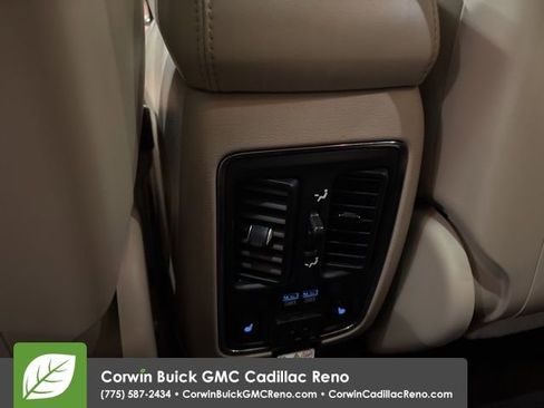 Used 2014 Jeep Grand Cherokee Limited w/ Luxury Group II image 31