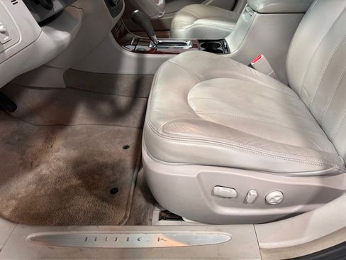 Used 2009 Buick Lucerne CXL w/ Driver Confidence Package image 11