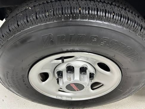 Used 2025 GMC Savana 2500 w/ Driver Convenience Package RWD image 9