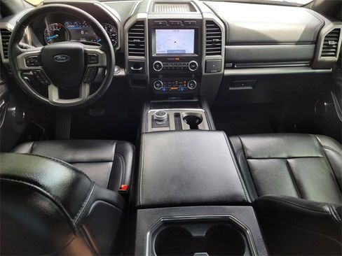 Used 2021 Ford Expedition XLT image 22