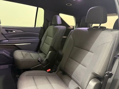 Certified 2025 Chevrolet Traverse LT image 25
