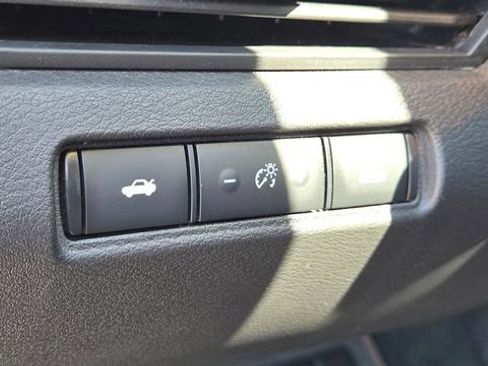 Used 2024 Nissan Altima 2.5 SR FWD image 17