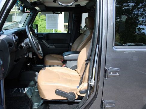 Used 2017 Jeep Wrangler Willys Wheeler image 10