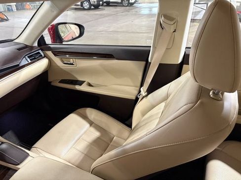 Used 2016 Lexus ES 350 w/ Luxury Package w/Wood Trim FWD image 27