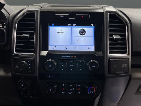 Used 2016 Ford F150 XLT w/ Equipment Group 302A Luxury image 9